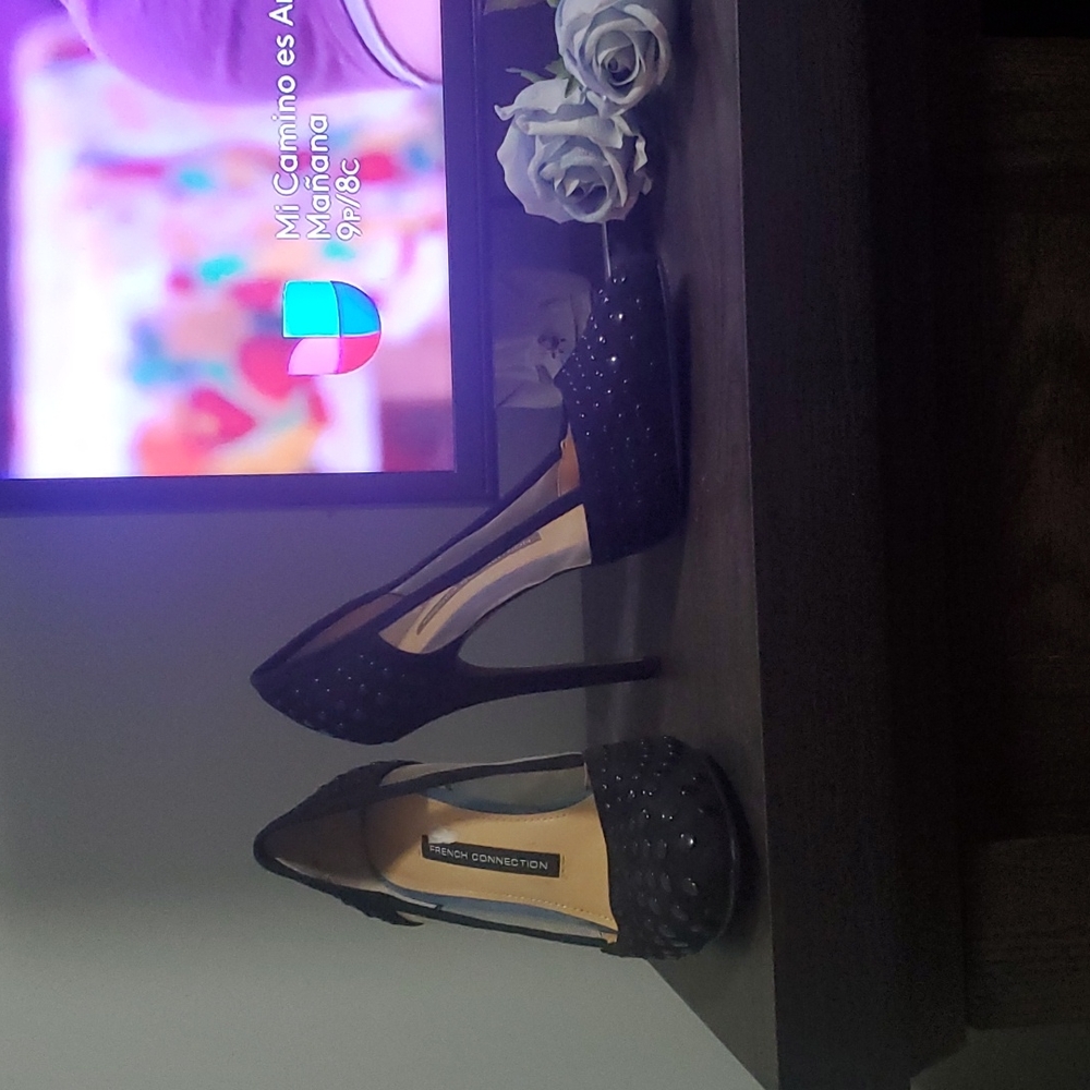 2×$40 French Connection Size 7.5